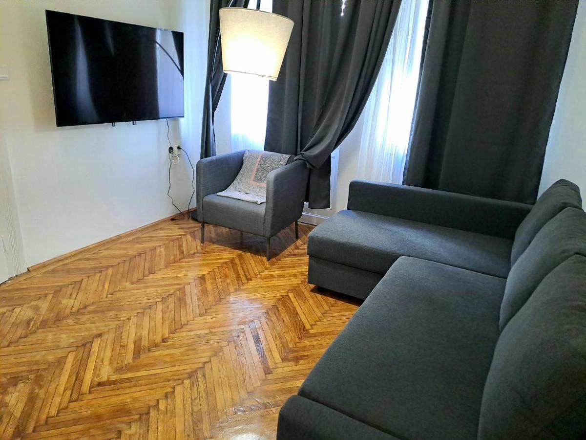 Emerald Apartment บูดาเปสต์ ภายนอก รูปภาพ